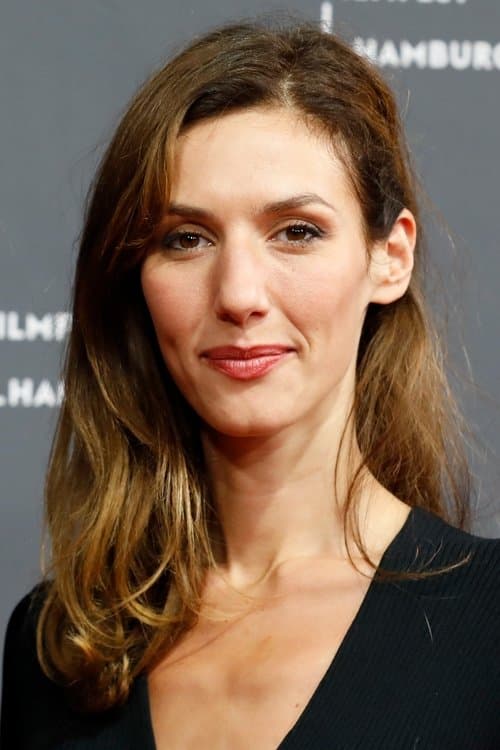 Doria Tillier profile photo