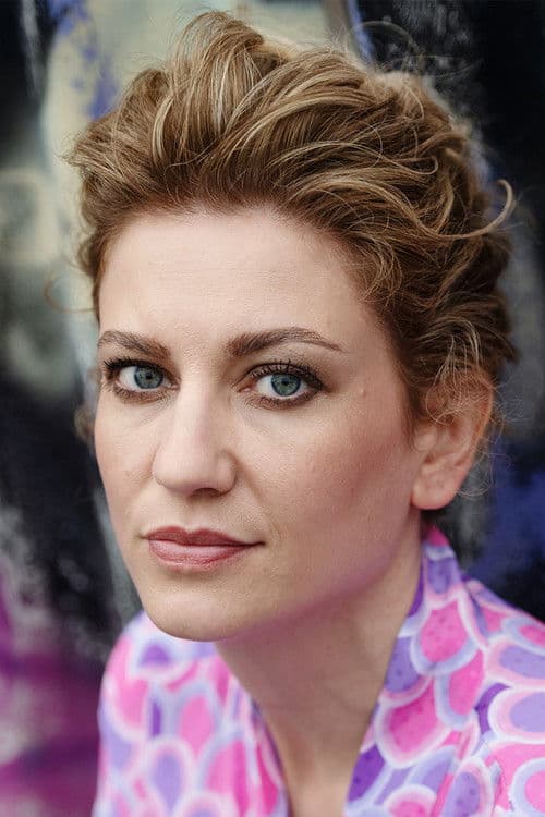 Julienne Pfeil profile photo