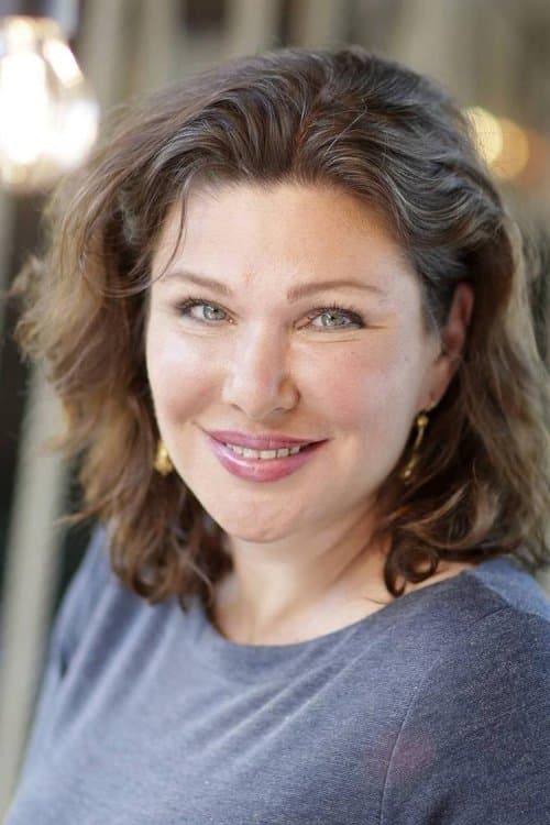 Dominika Peczynski profile photo