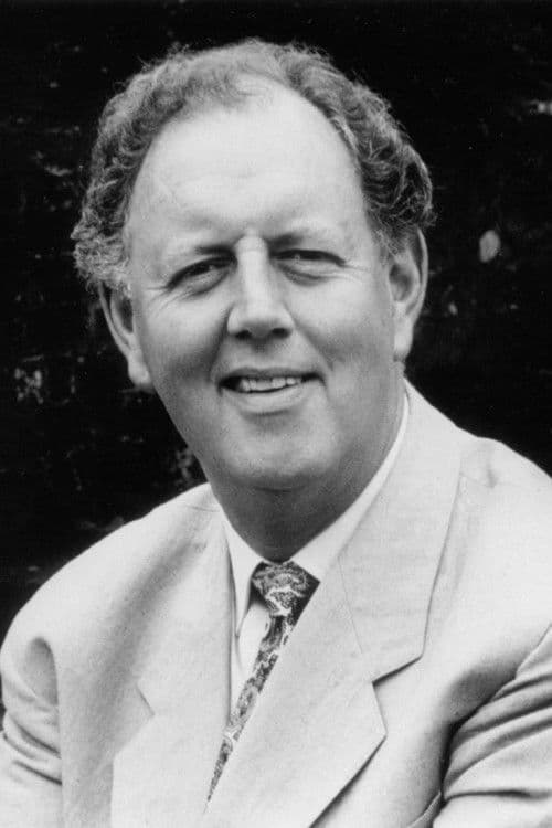 Gwynne Howell profile photo