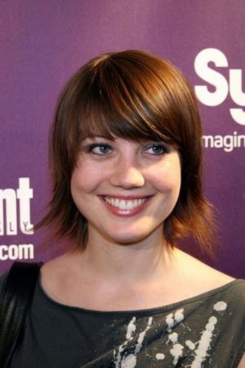 Nicki Clyne profile photo