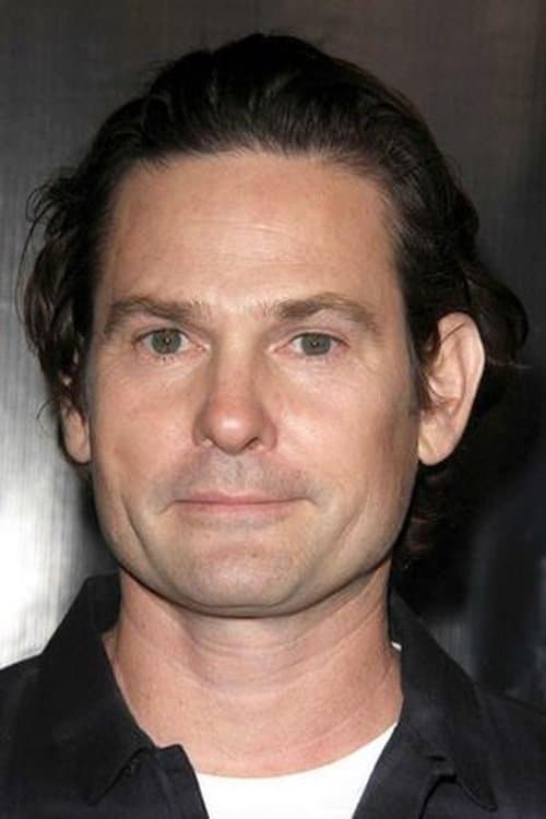 Henry Thomas profile photo