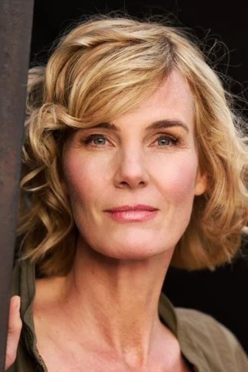 Chrissy Schulz profile photo