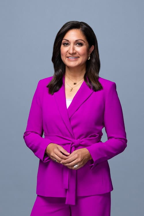 Amna Nawaz profile photo