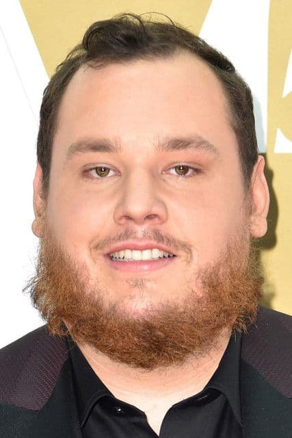 Luke Combs profile photo