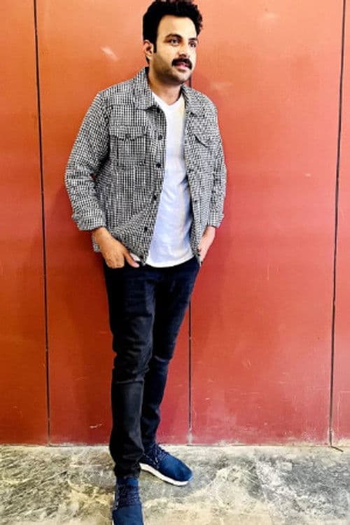 Suresh Panwar profile photo