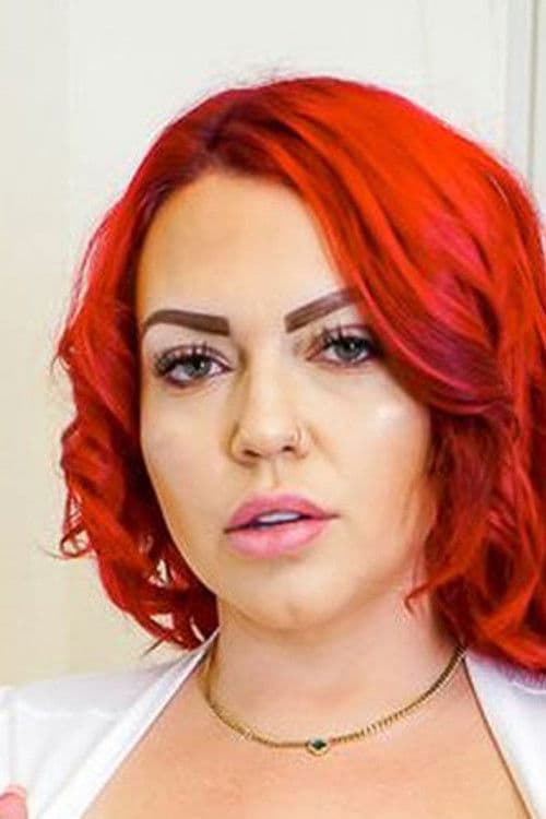 Mandi May profile photo