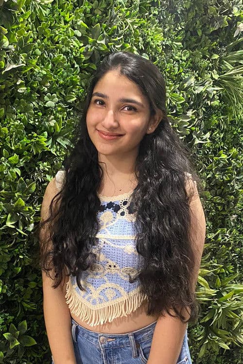 Simran Dhameja profile photo