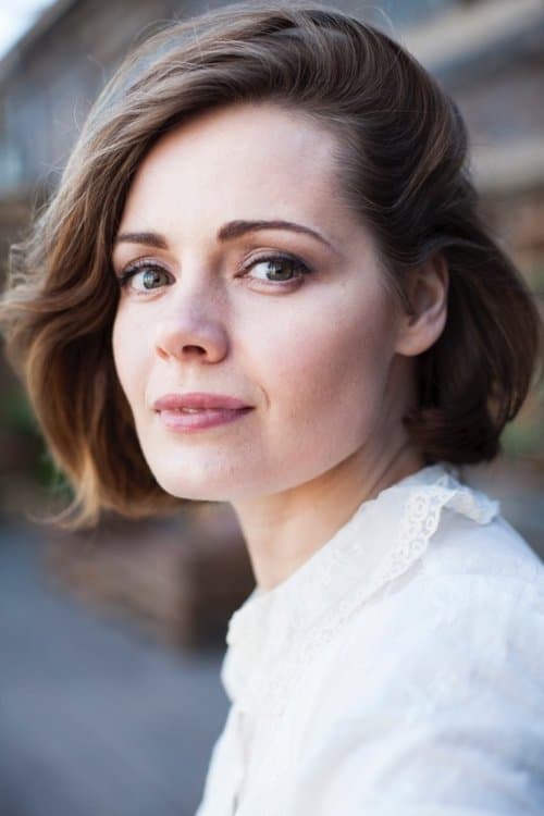 Anna Miklosh profile photo