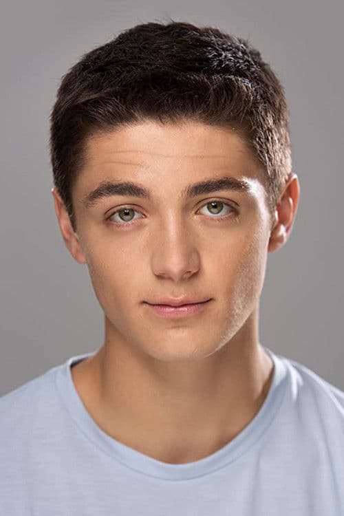 Asher Angel profile photo
