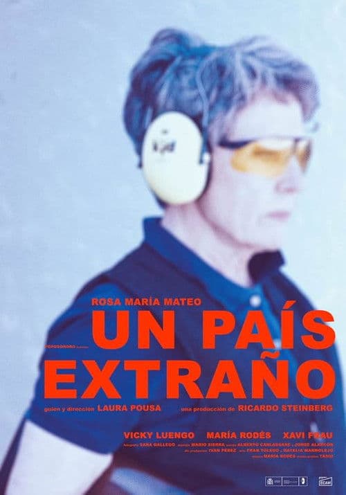 Un país extraño poster