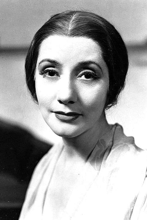 Lynn Fontanne profile photo