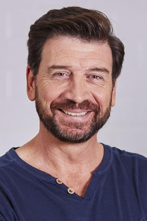 Nick Knowles profile photo