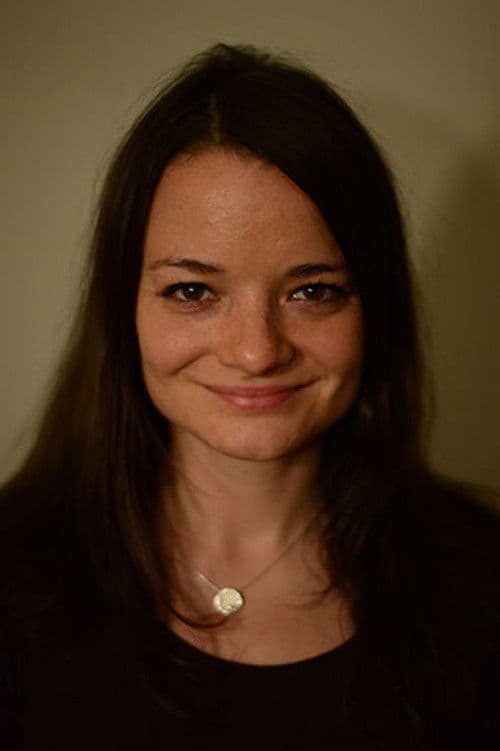 Chloe Fairweather profile photo