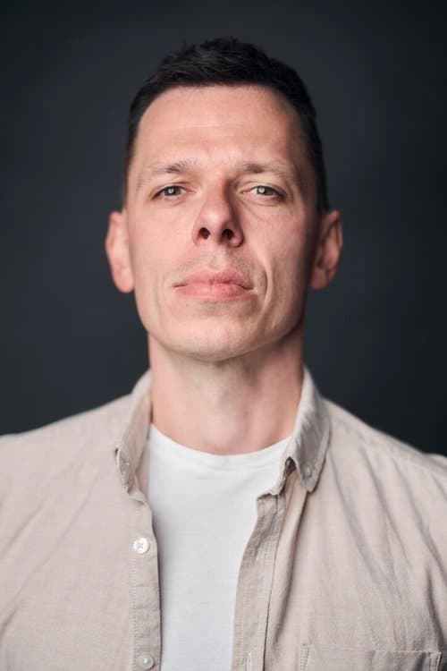 Lee Comley profile photo