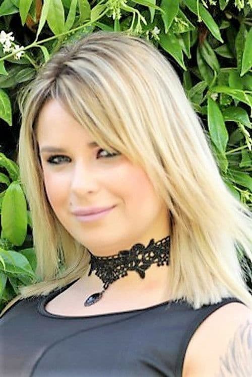 Emma Blanc profile photo