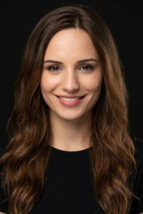 Nur Tüzün profile photo