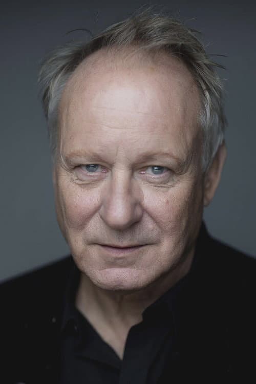 Stellan Skarsgård profile photo
