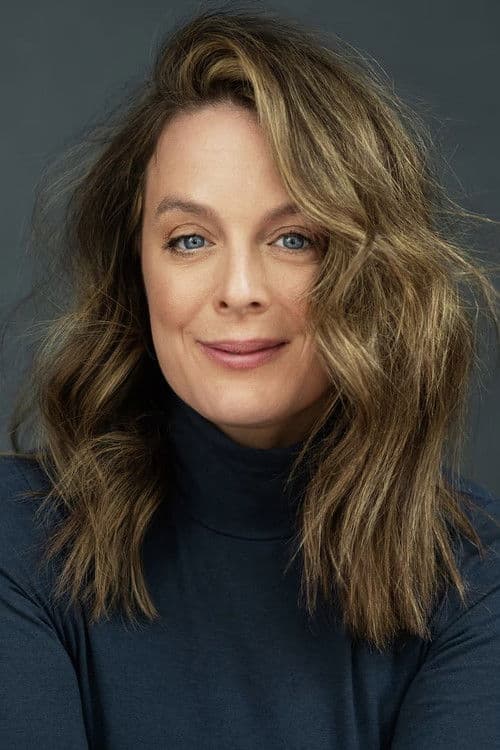 Julie Le Breton profile photo