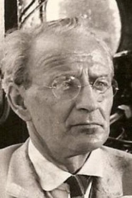 Mircea Constantinescu profile photo