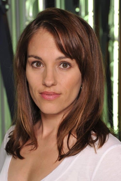 Amy Jo Johnson profile photo