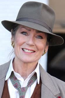 Lorraine Chase profile photo