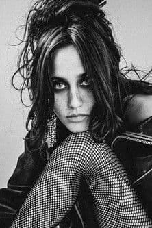 Jesse Jo Stark profile photo