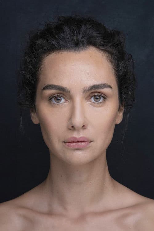 Birce Akalay profile photo