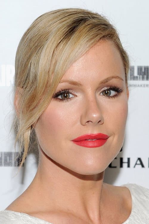 Kathleen Robertson profile photo
