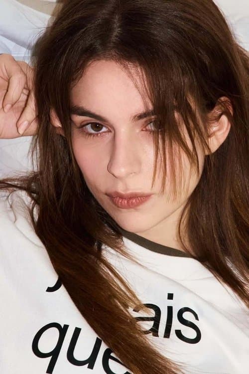 Adèle Castillon profile photo