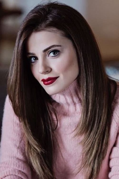 Ezgi Eyüboğlu profile photo