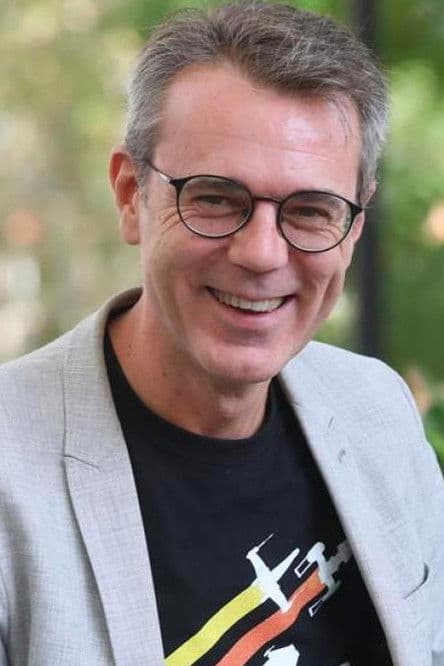 Pedro Vallín profile photo