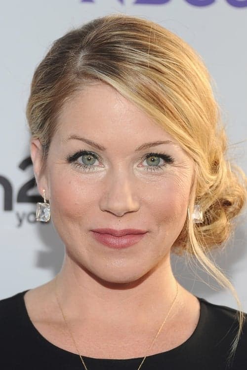 Christina Applegate profile photo