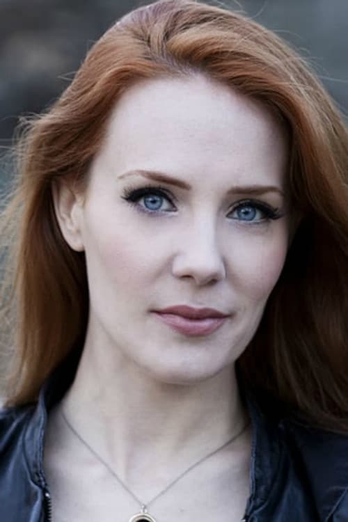 Simone Simons profile photo