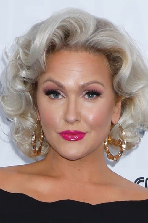 Jenn Lyon profile photo