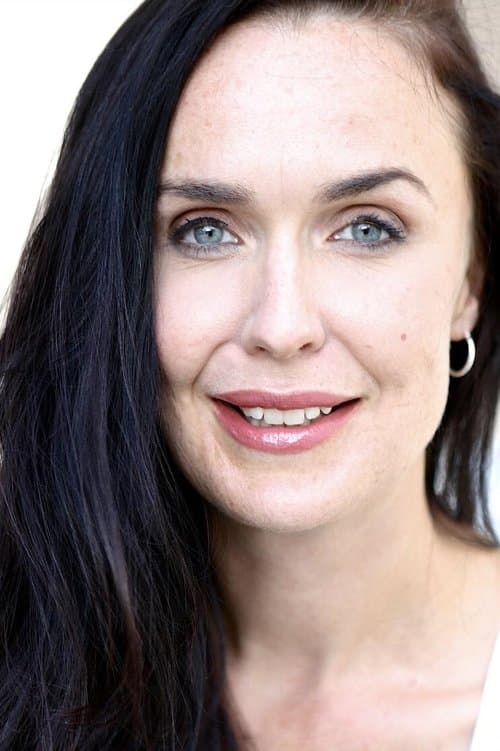 Hannah Whiteoak profile photo