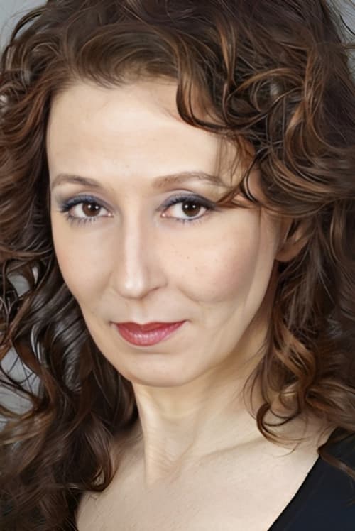 Defne Halman profile photo