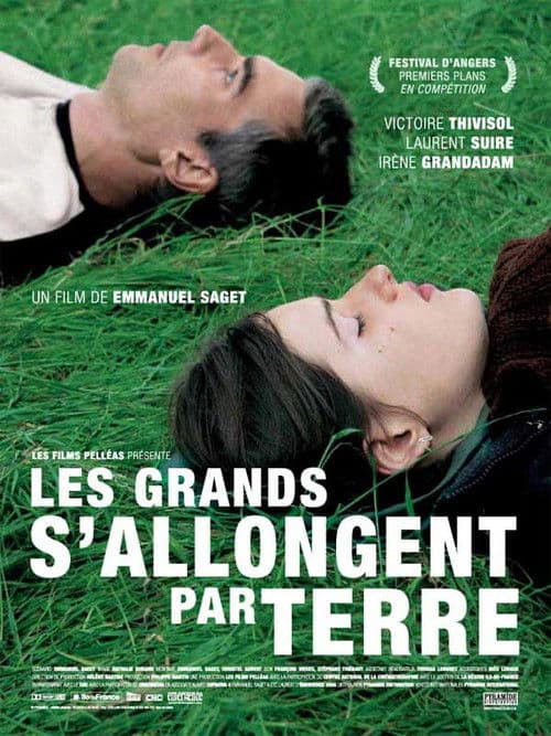 Les Grands S'Allongent Par Terre poster