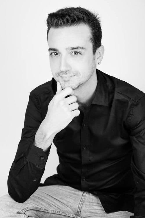 Víctor M. del Pozo profile photo