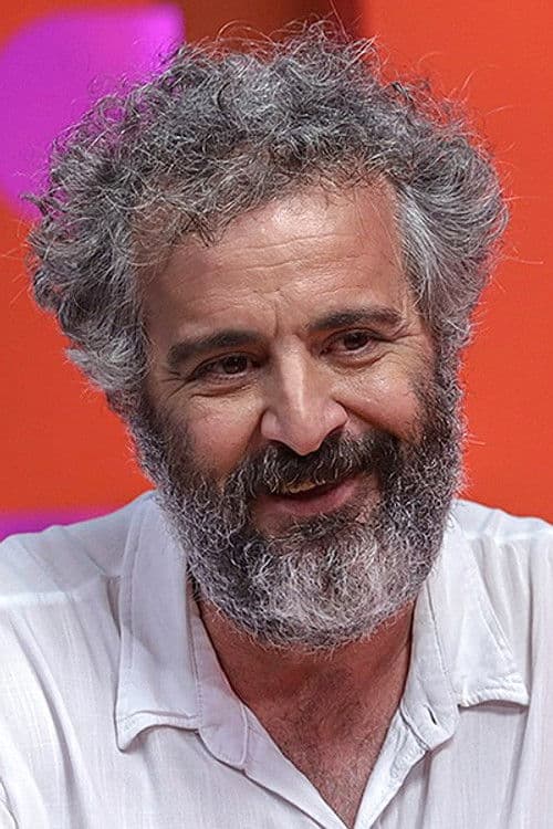 Adirley Queirós profile photo