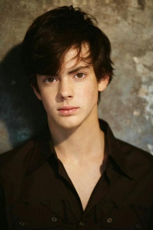 Skandar Keynes profile photo