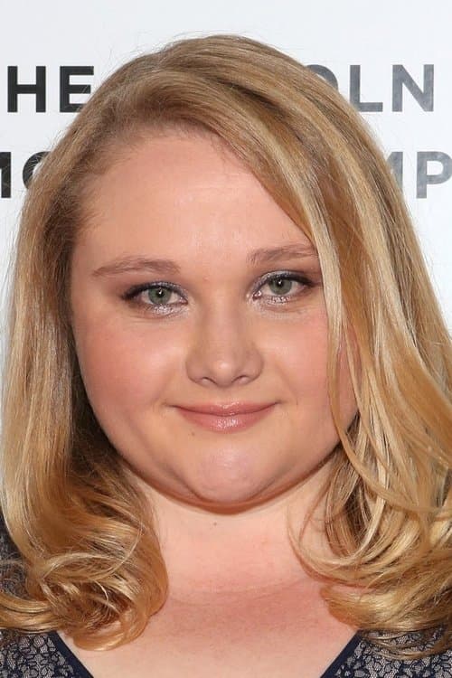 Danielle Macdonald profile photo