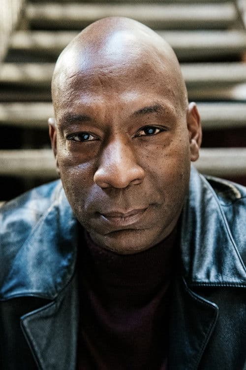 Adrian Roberts profile photo