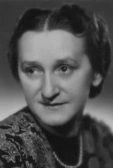 Lola Skrbková profile photo