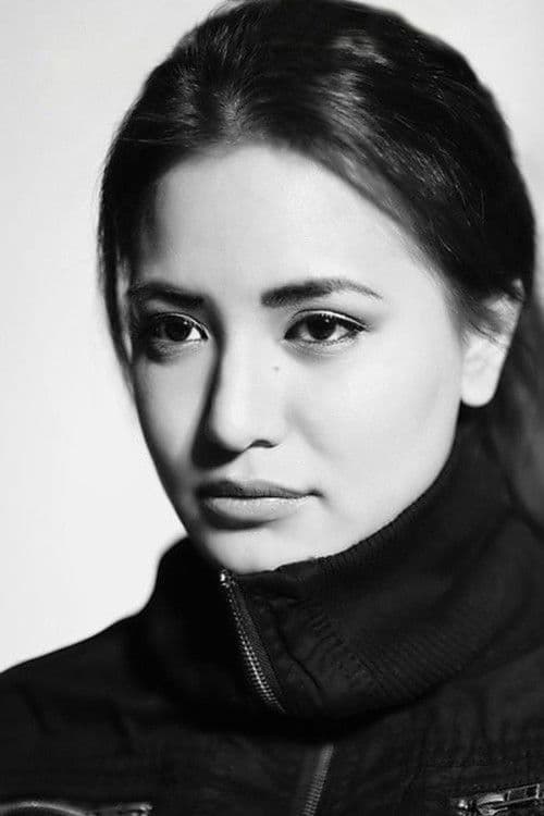 Hannah Espia profile photo