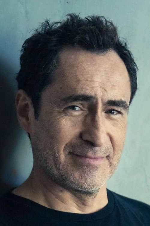 Demián Bichir profile photo