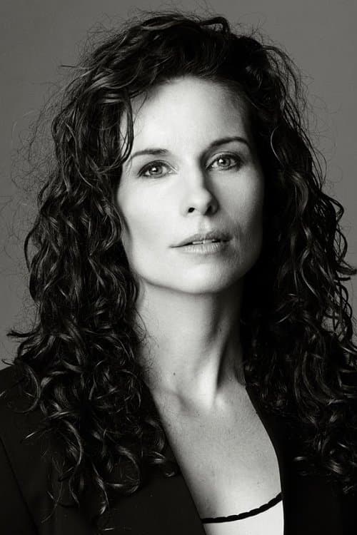 Holly Dignard profile photo