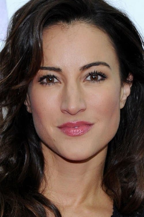 America Olivo profile photo