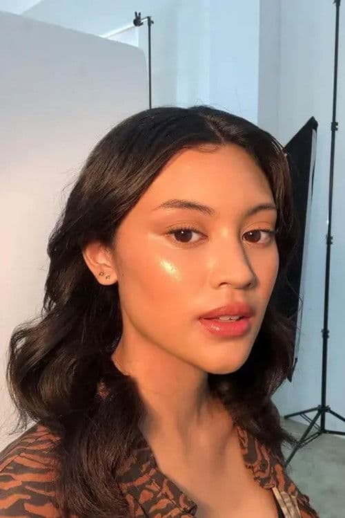 Naura Hakim profile photo