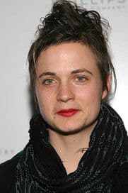 Savannah Knoop profile photo